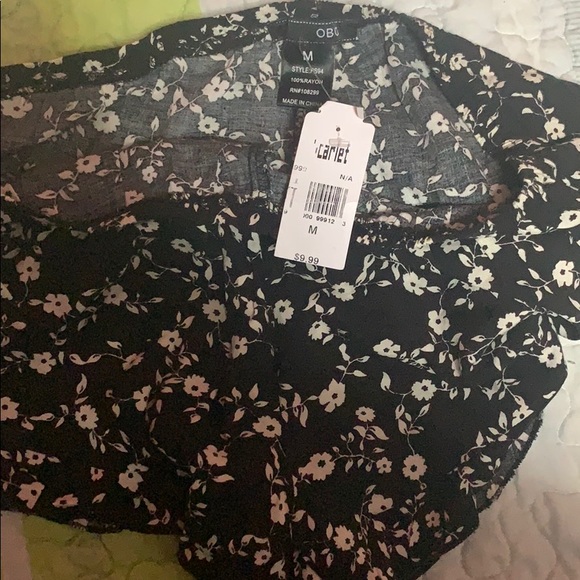 Shorts - Picture 3 of 3